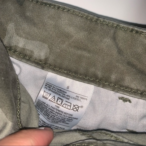 Camp Pants 💚 - Picture 3 of 5